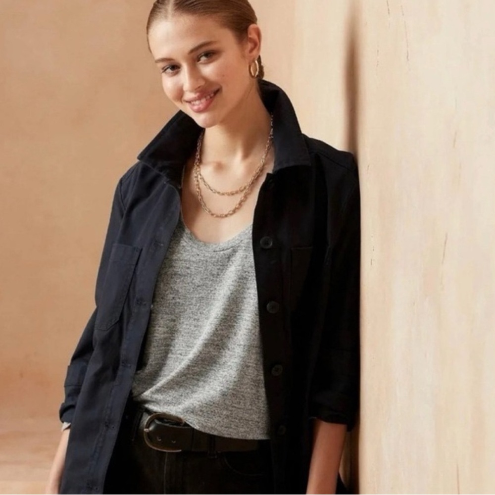 Banana Republic Factory LuxeSpun Scoop-neck T-Shirt in Navy